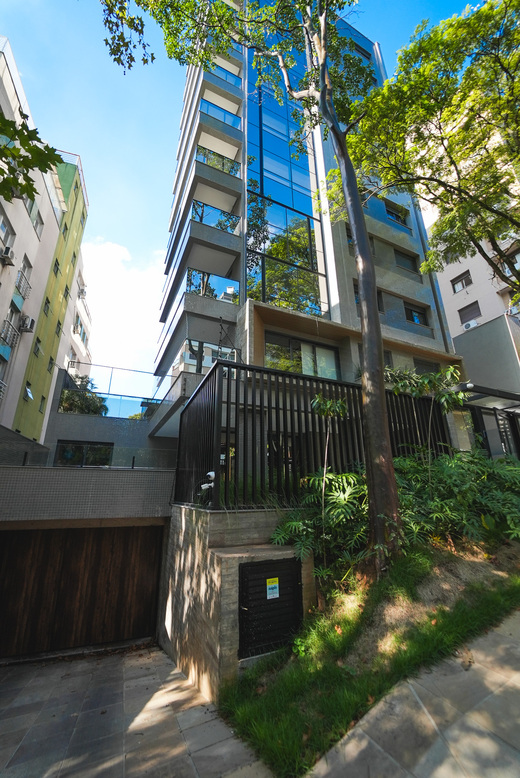 Imponent Residence